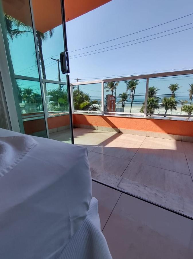 Hotel Enseada Beira Mar Гуаружа Екстериор снимка