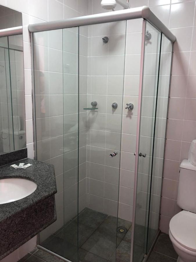 Hotel Enseada Beira Mar Гуаружа Екстериор снимка