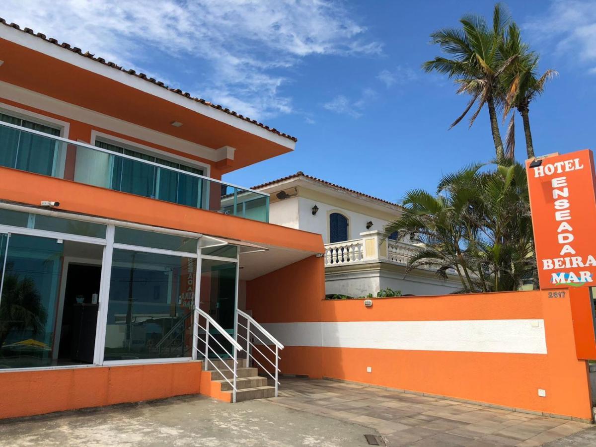 Hotel Enseada Beira Mar Гуаружа Екстериор снимка