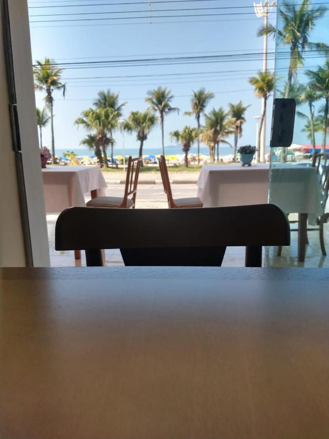 Hotel Enseada Beira Mar Гуаружа Екстериор снимка